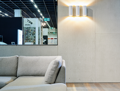 imi-beton Matte vintage standard in einem Messestand verbaut