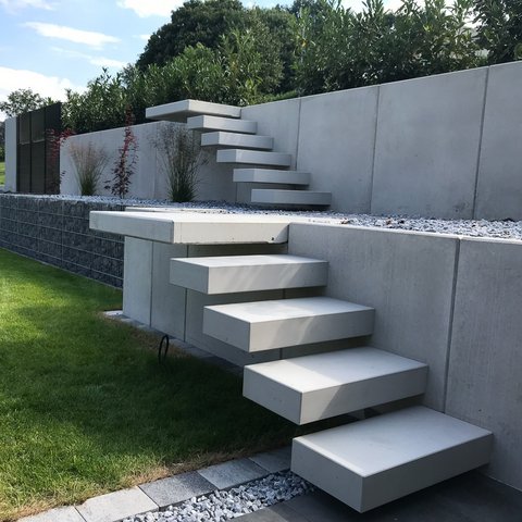 imi-beton Outdoor, frei schwebende Aussentreppe