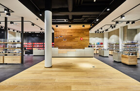 imi-beton Glattschalung grau im Meister Camera Store Hamburg