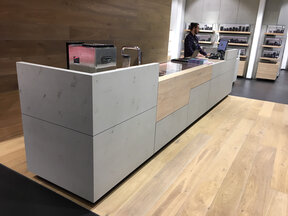 imi-beton Glattschalung grau im Meister Camera Store Hamburg